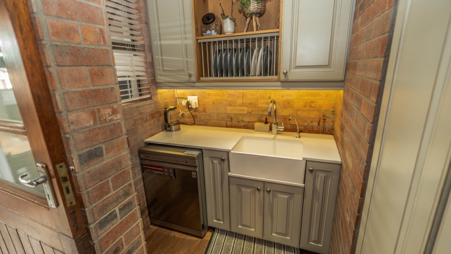 4 Bedroom Property for Sale in De La Haye Western Cape